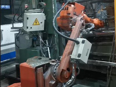 ABB picking robot with spray machine die-casting unit